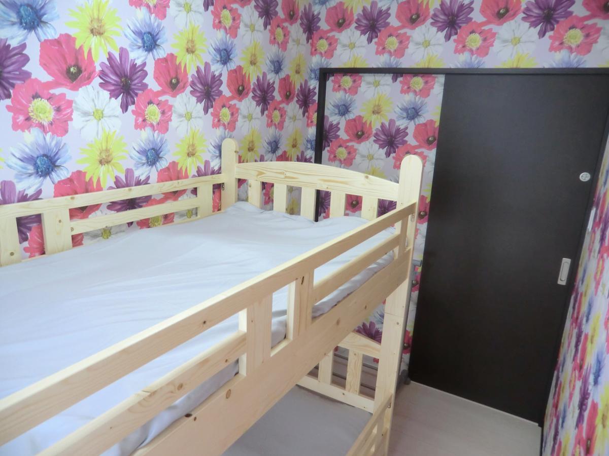 Guest House Kokokara Наха Екстер'єр фото