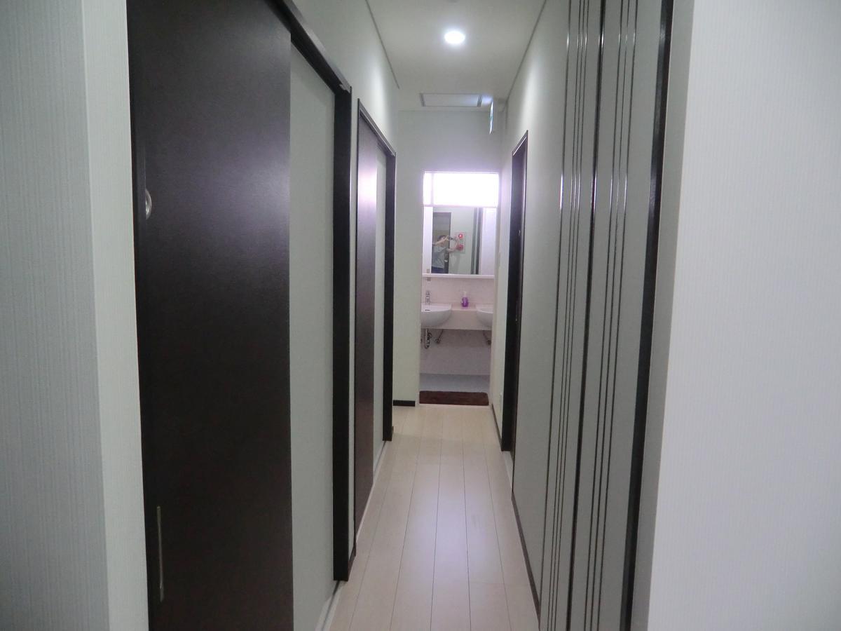 Guest House Kokokara Наха Екстер'єр фото