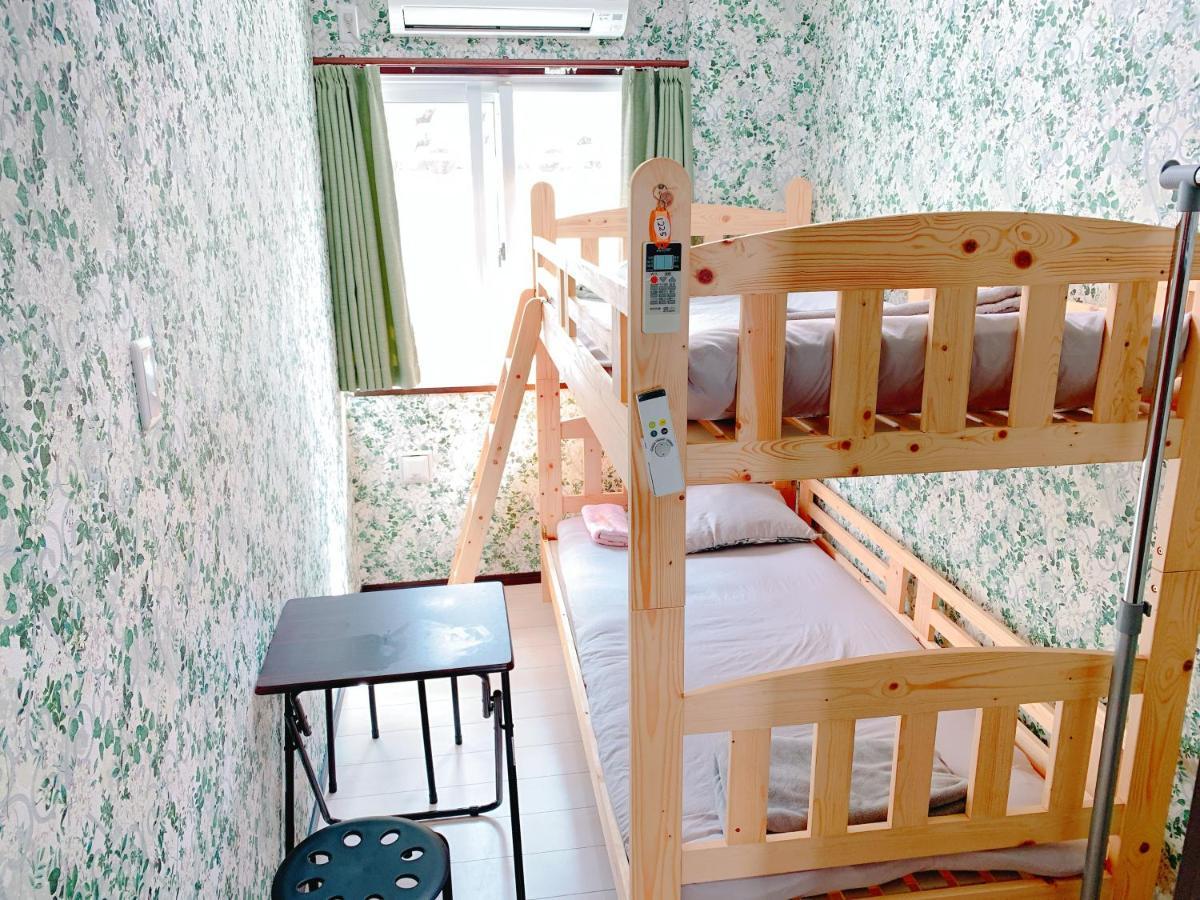 Guest House Kokokara Наха Екстер'єр фото